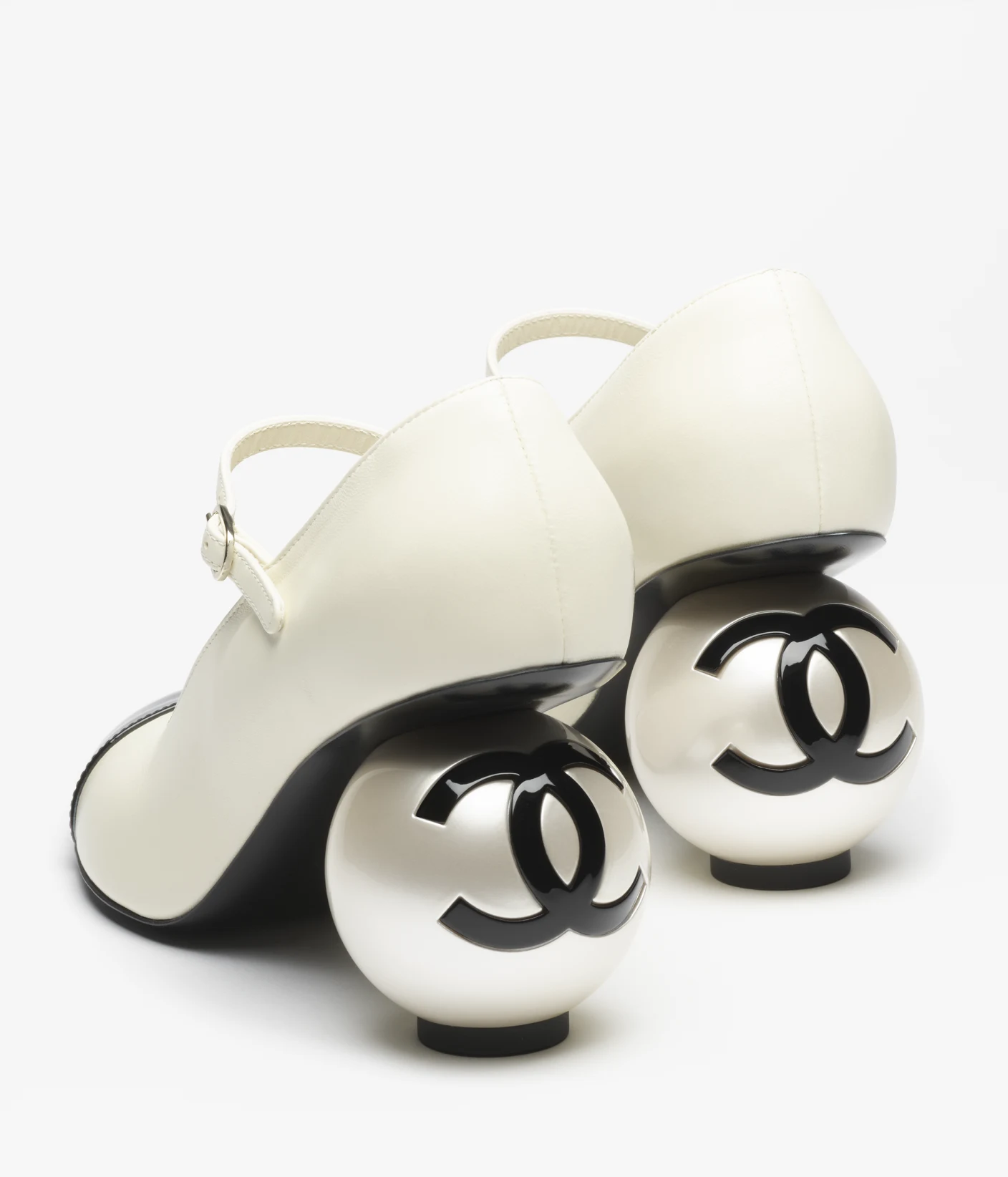 Chanel Fall-Winter 2025/26 Mary Janes - Image 3